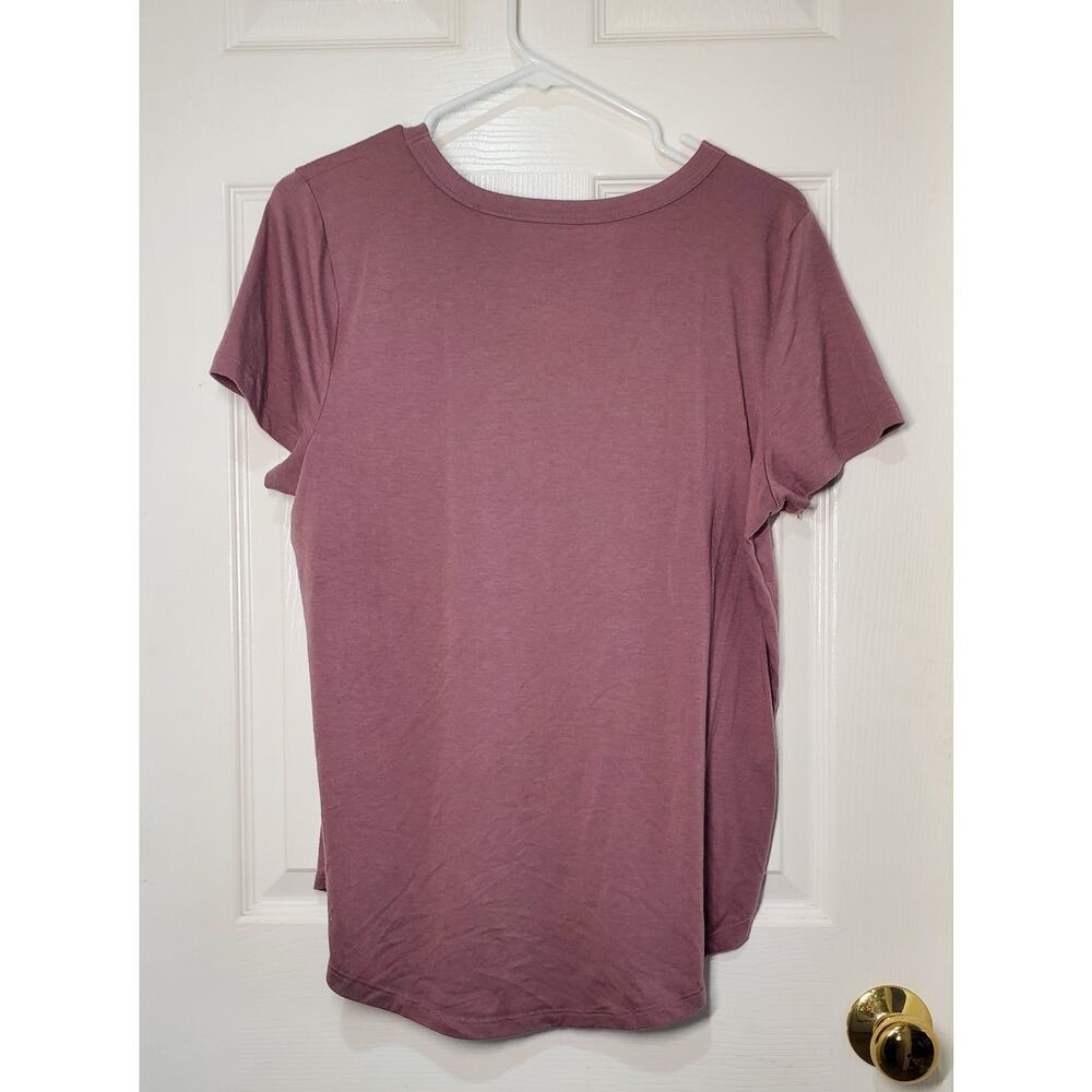 SO Favorite Women’s Crew Neck T-Shirt Purple Short Sleeve Casual Tee Size Large - Picture 10 of 10